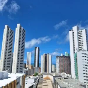 https://apt-blubellarecife.portodegalinhashotels.com